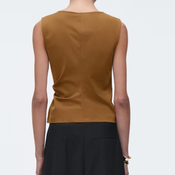 Boat Neck Twist Detail Tank - Picture 3 of 7